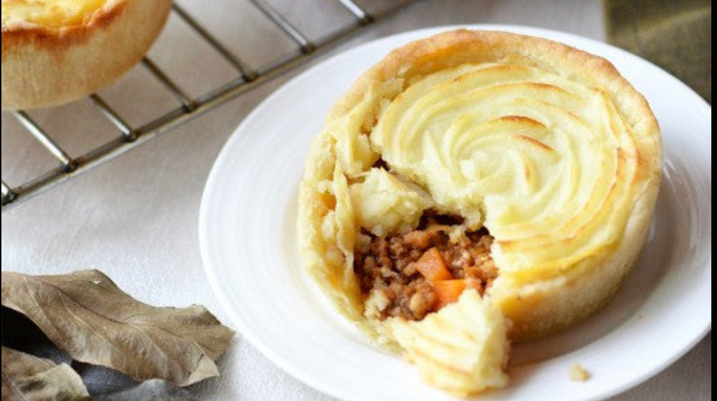 Cottage (Shepherds) Pie (Halal Beef, Hormone free with organic veggies), 240g, frozen